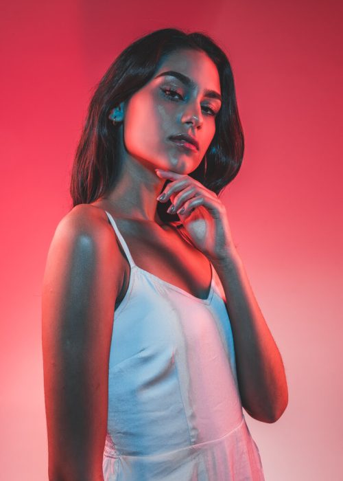 julia red gel with blue accent
